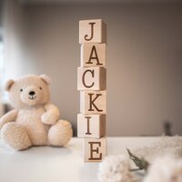 Houten naamblokken