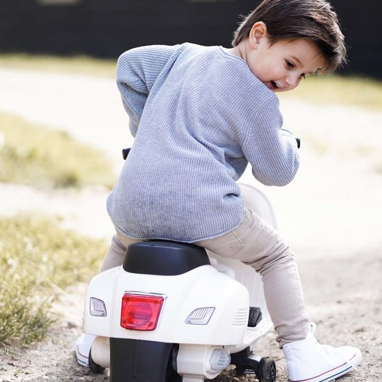 Elektrische vespa met naam