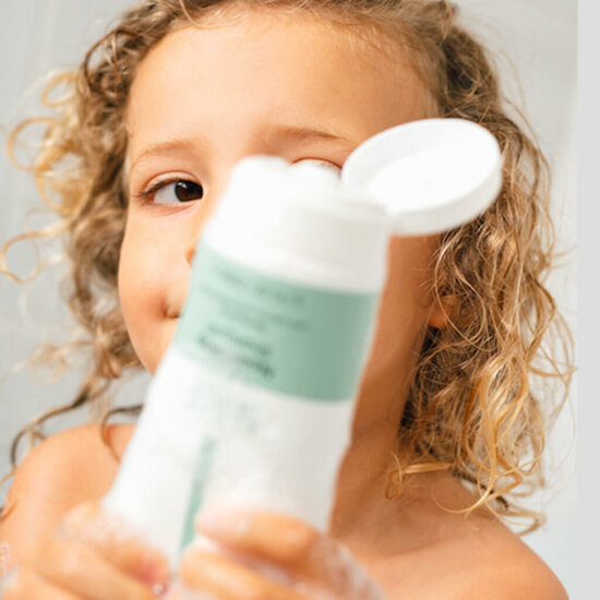 Naïf Nourishing Baby & Kids Shampoo