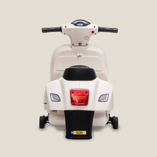 Elektrische vespa met naam