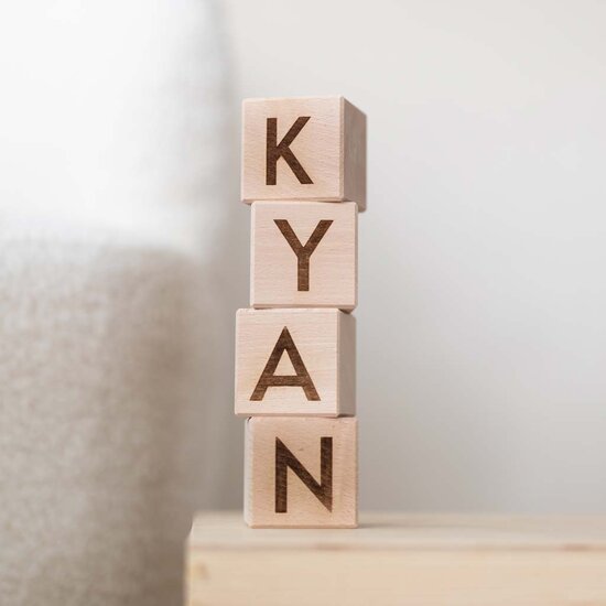 Houten naamblokken