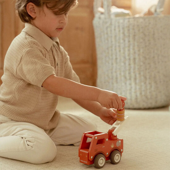 Houten brandweerwagen &ndash; Rood &ndash; Essentials - Little Dutch
