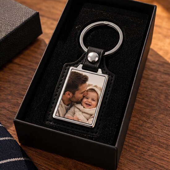 Leren Sleutelhanger met Foto &ndash; Zwart 62 x 40 mm