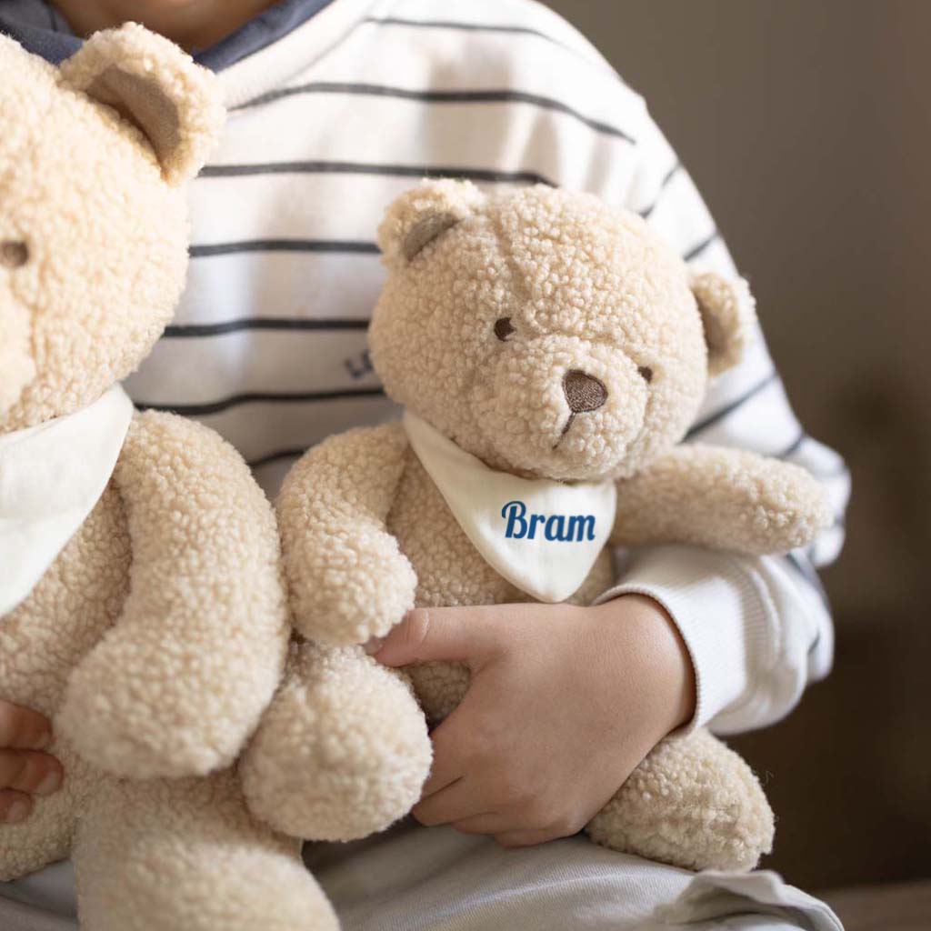 Pluche Teddybeer 28 Cm – Beige, Met Satijnen Strik, Knuffelig En Decoratief Voor Kinderkamer