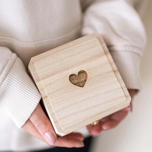 Zwangerschapsaankondiging slabbetje met box