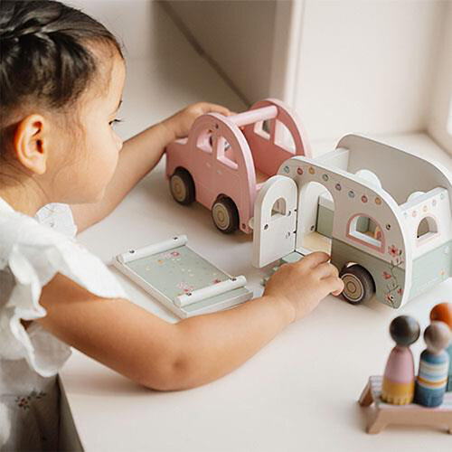 Speelgoed auto met caravan - Essentials - Little Dutch