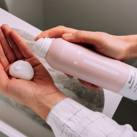 Naïf Bloom Shower Foam
