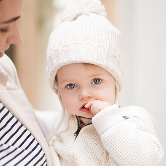 Babymuts met sjaal - Beige